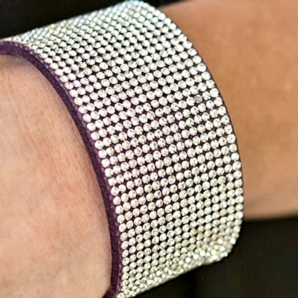 Paparazzi rhinestone bracelet